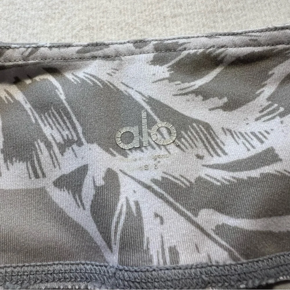 Alo yoga goddess leggings grey Small Palm leaves tropical